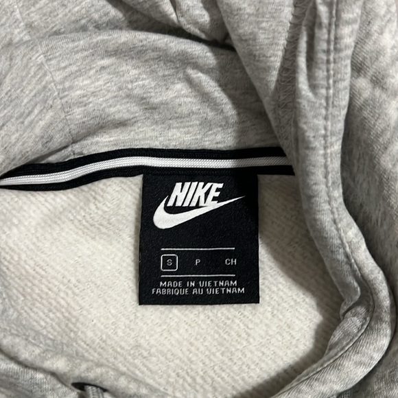 Nike Sportswear Essential Cropped Hoodie - Picture 6 of 11